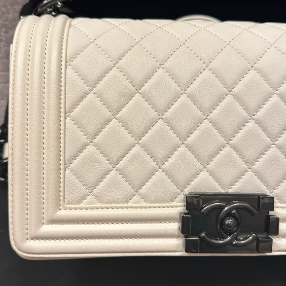 Authentic Chanel Ivory Black Boy Flap Bag - Picture 9 of 15